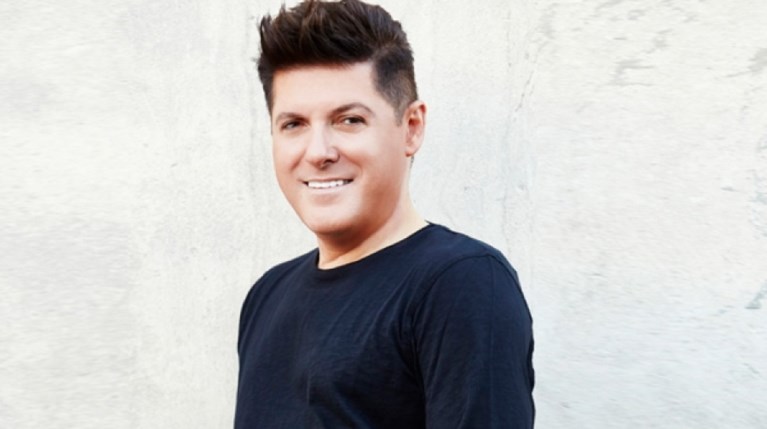 Δημήτρης Γιώτης (Ο τραγουδιστής)