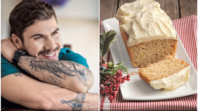 Άκης Πετρετζίκης - Χριστούγεννα Στο Σπίτι