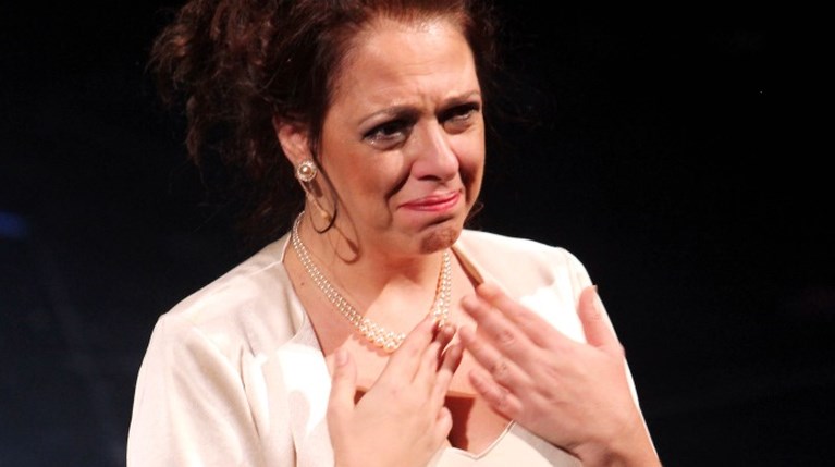 Ελένη Ράντου - Η συγκίνηση επί σκηνής στην πρεμιέρα στο «Εθνικό Θέατρο» (5)