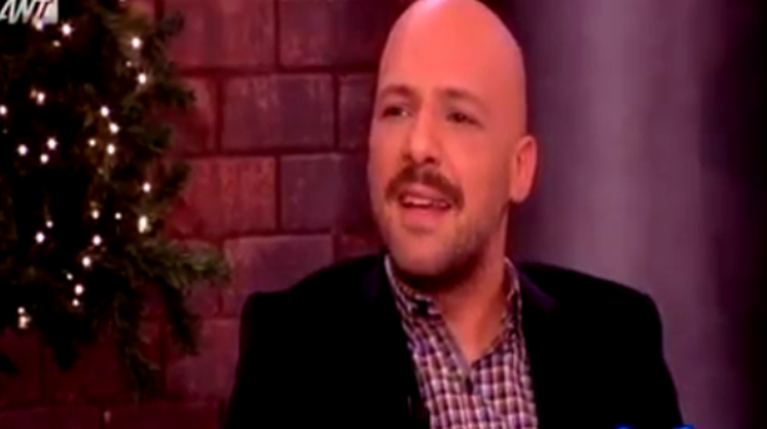 Ο Νίκος Μουτσινάς στο Βράδυ με τον Πέτρο Κωστόπουλο