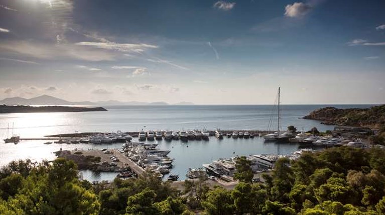Four seasons astir palace