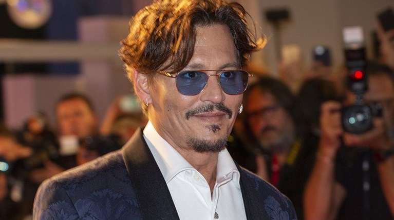 Johnny Depp R