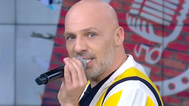 Νίκος Μουτσινάς 