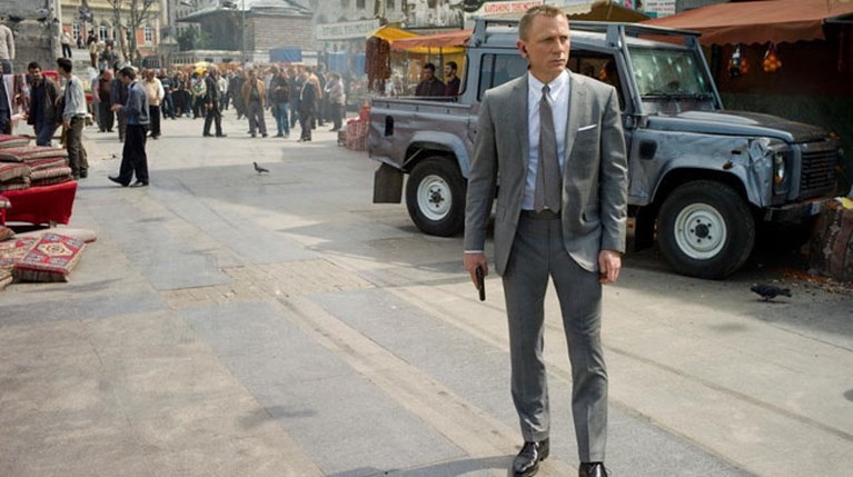 Η νέα ταινία James Bond έχει τίτλο και έναν κακό από τα παλιά