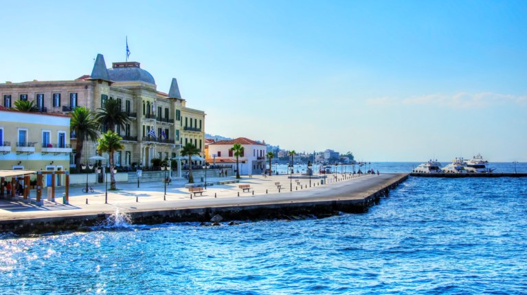 Σπέτσες