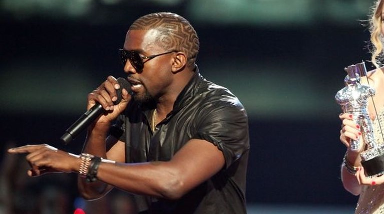 Kanye West r