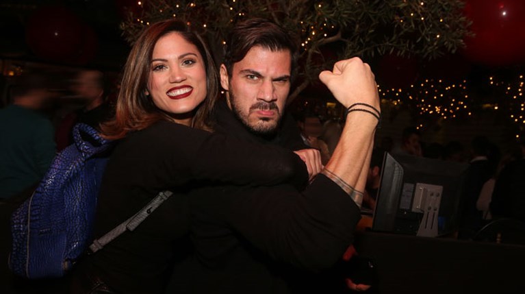 η Μαίρη Συνατσάκη και ο Άκης Πετρετζίκης στο Gazarte Rnew