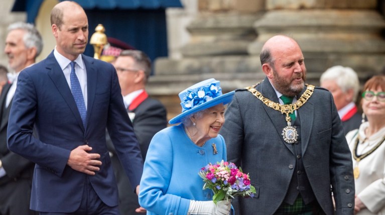 Πρίγκιπας William | βασίλισσα Ελισάβετ