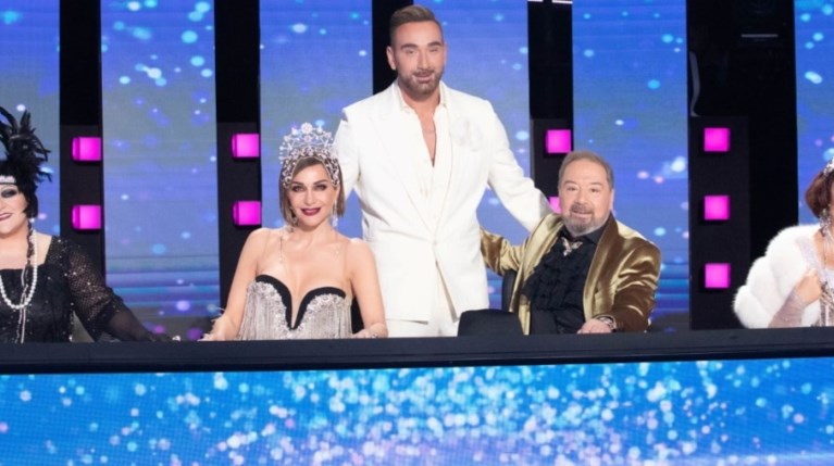 Νίκος Κοκλώνης και Κριτική Επιτροπή
