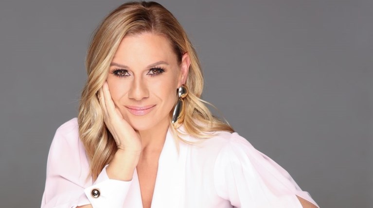 Κατερίνα Καραβάτου Rnew