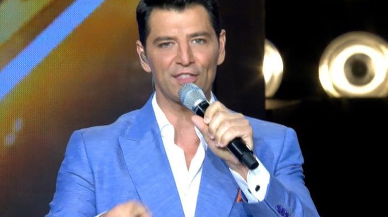 Σάκης Ρουβάς X Factor
