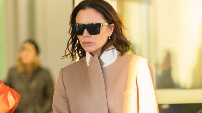 Victoria Beckham r