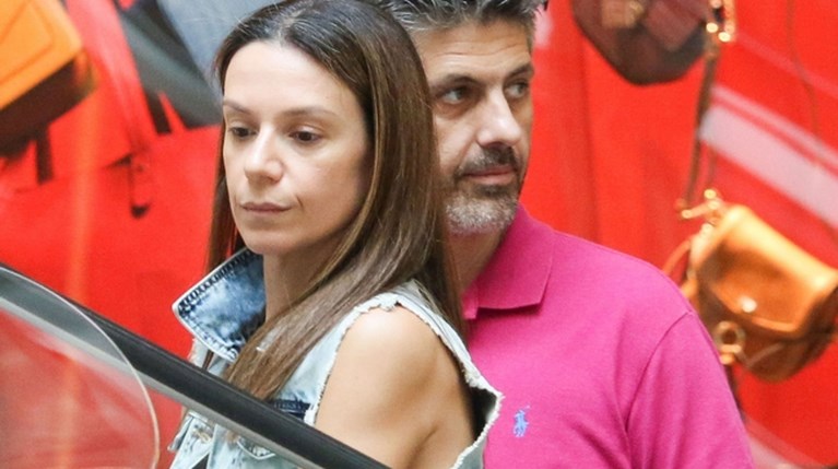 Η Πέγκυ Τρικαλιώτη, ο Θανάσης Δόσης και η κόρη τους, Φραντζέσκα (1)