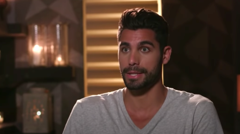The Bachelor ξαφνική αποχώρηση