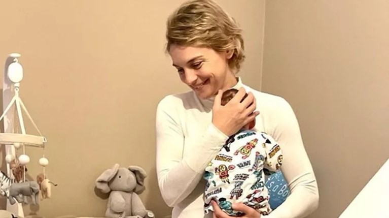 ΓΙΟΥΛΙΚΑ ΣΚΑΦΙΔΑ ΤΑΞΙΔΙ ΜΕ ΤΟΝ ΓΙΟ ΤΗΣ