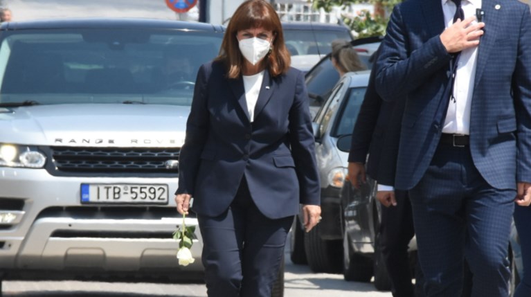 Κατερίνα Σακελλαροπούλου