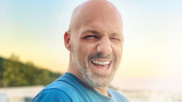 Νίκος Μουτσινάς
