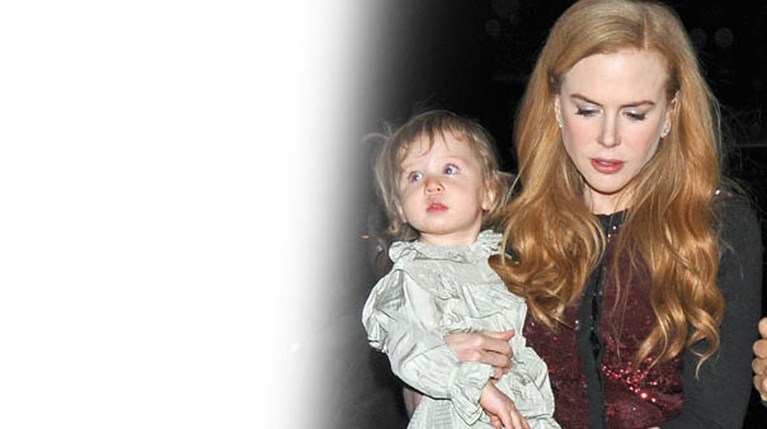 Νικόλ Κίντμαν με το παιδί της