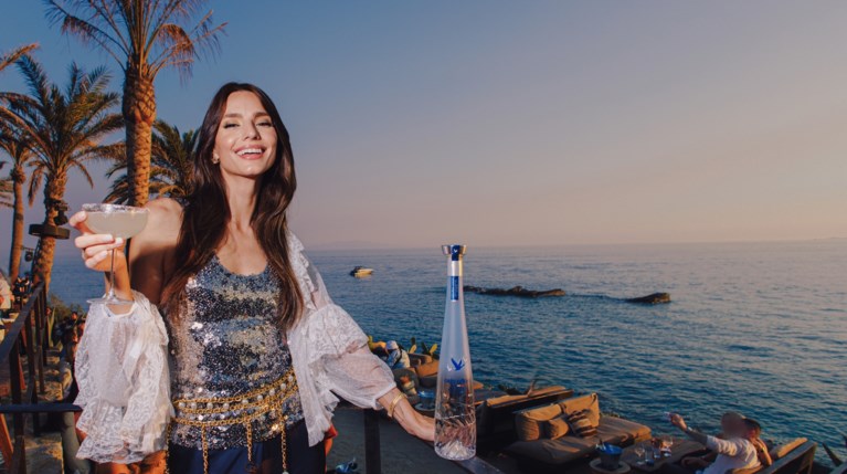 Στη Μύκονο για την Ηλιάνα Παπαγεωργίου