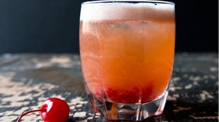 Τέσσερα φρέσκα cocktails για ένα καλύτερο καλοκαίρι