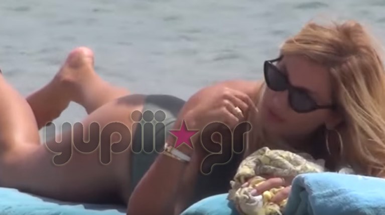 Κωνσταντίνα Σπυροπούλου στη Μύκονο