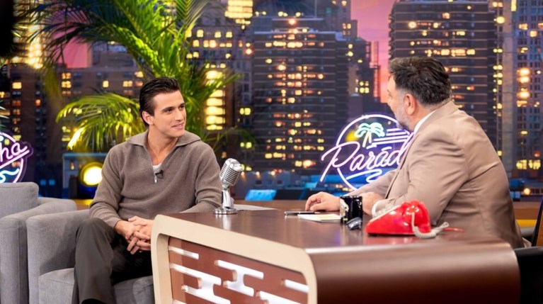 Ο Νικόλας Χαλκιαδάκης στο The 2Night Show