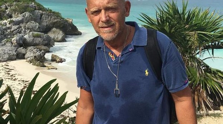 Στέλιος Παρλιάρος 
