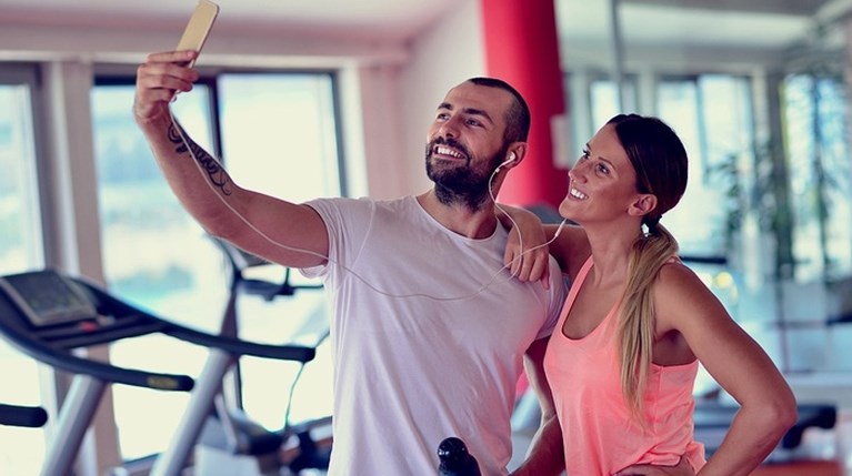 Τι αποκαλύπτουν για το χαρακτήρα σου οι selfies από το γυμναστήριο στο Facebook