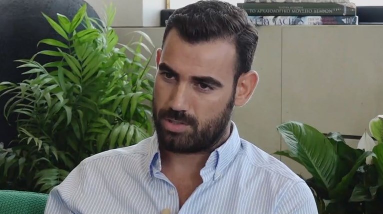 Νίκος Πολυδερόπουλος
