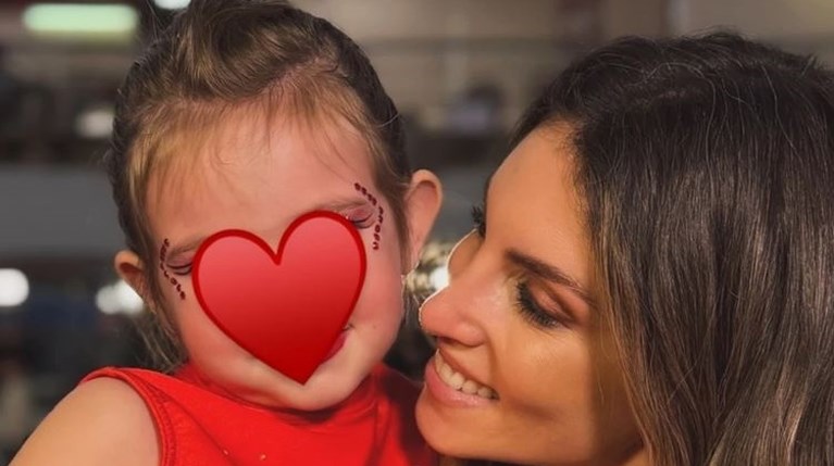 Αθηνά Οικονομάκου - Σιέννα Μιχοπούλου