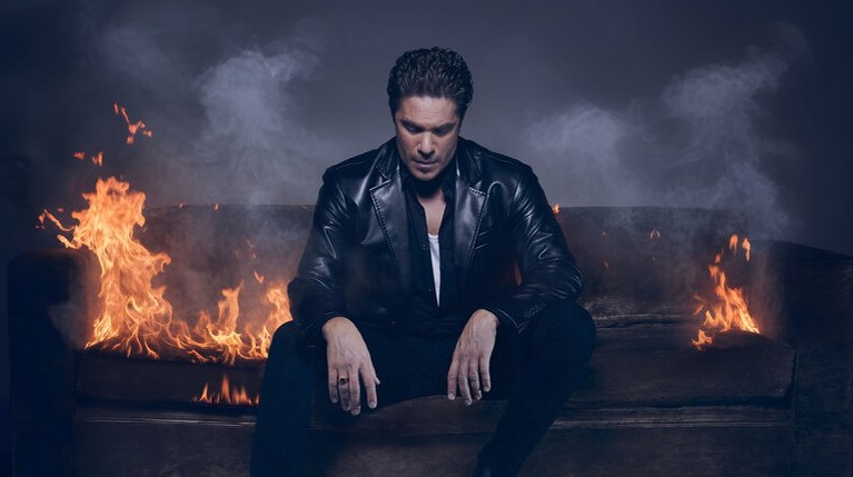 Νίκος Οικονομόπουλος