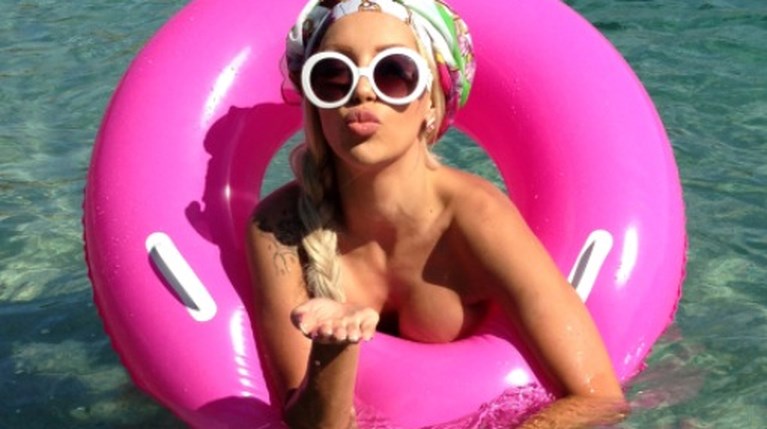 Οι καλοκαιρινές περιπέτειες της Ζέτας στο Ιόνιο