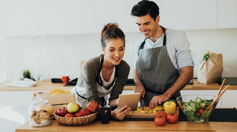 Οι millennials δεν έχουν ιδέα από μαγειρική, σύμφωνα με έρευνα