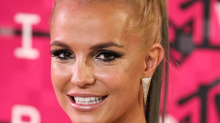 Britney Spears r