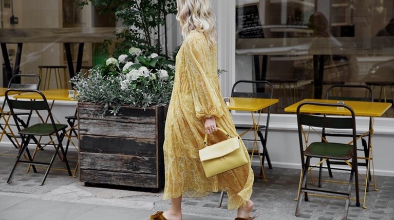 8 καλοκαιρινά fashion items που μπορείς κρατήσεις και μετά τις διακοπές