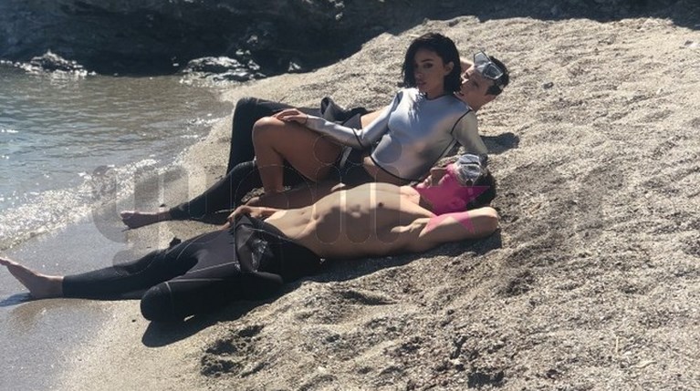 Η Ελένη Φουρέιρα φωτογραφίζεται για το νέο Celebrity (1)