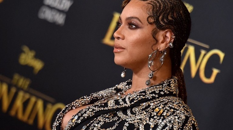 Beyoncé R