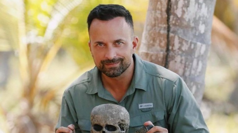 survivor λιανος