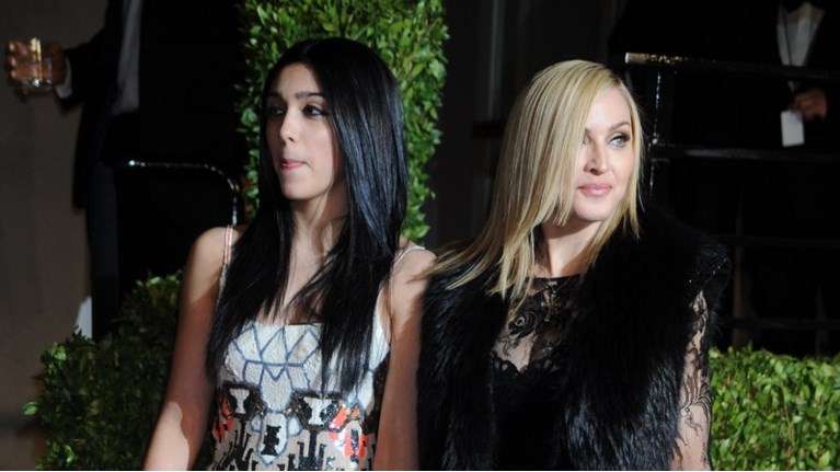 Μαντόνα Λούρδη