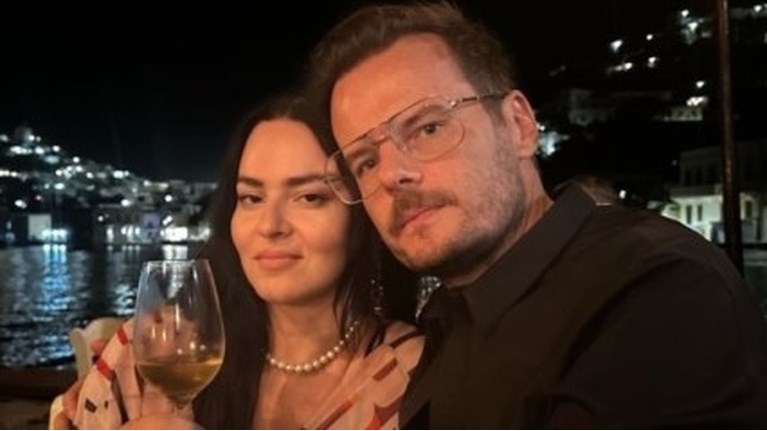 Ζενεβιέβ Μαζαρί & Βασίλης Καρύδης