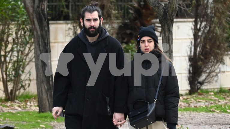 Ο γιος του Πέτρου Φιλιππίδη σε μια σπάνια δημόσια εμφάνιση