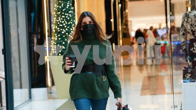 Σταματίνα Τσιμτσιλή | Στα Βόρεια Προάστια για ψώνια